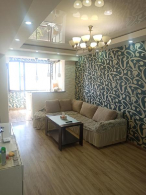 Уютная и прекрасная квартира в Центральном улице Еревана 100 метров от Вернисажа